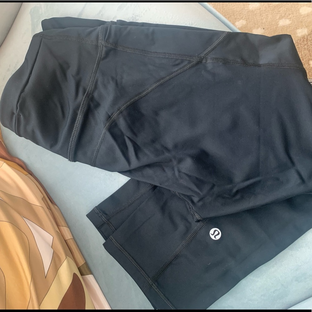 Lululemon Capris Sz 8